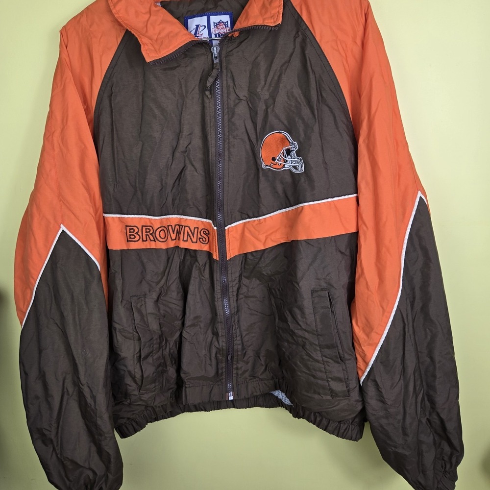 Vtg CLEVELAND BROWNS‎ Gameday Logo Zip-Up Nylon Jacket size Large